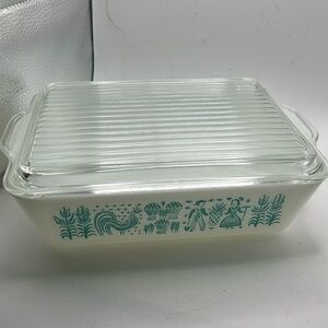 Vintage Pyrex Amish Butterprint 1 1/2 Quart Refrigerator Dish